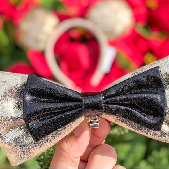 New 2018 Disney Parks Mickey Mouse 90th Years Gold Ears Headband Detachable Bow - Picture 2 of 10